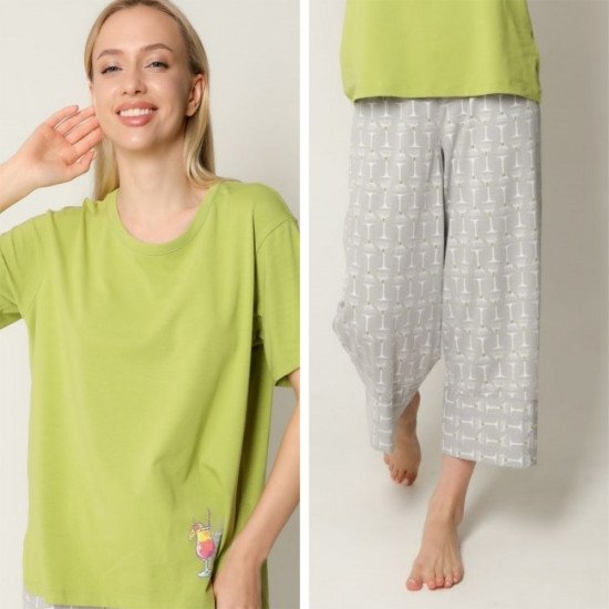 Комплект женский "Almando Melado" брюки укороченные-футболка оливковый 50