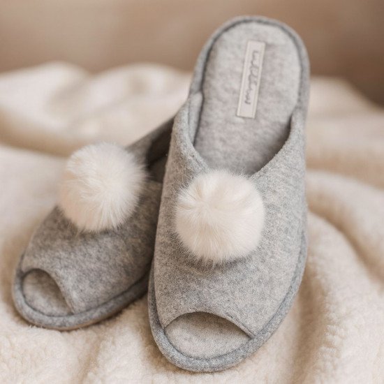 Тапочки женские "Lucky land" светло-серый открытые 40