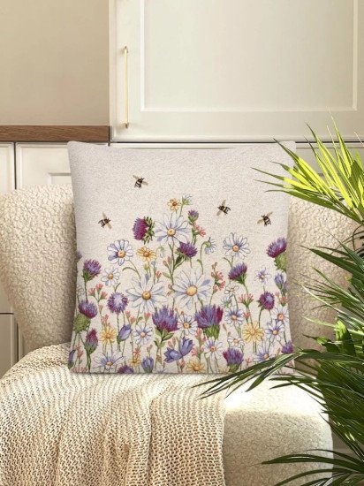 Декоративная наволочка "Гобелен" Чертополох и пчелки 45*45 (±2) см