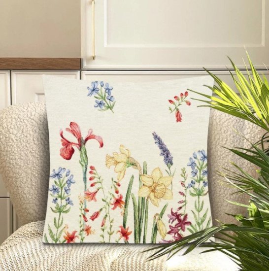 Декоративная наволочка "Гобелен" Нарциссы и ирисы 45*45 (±2) см