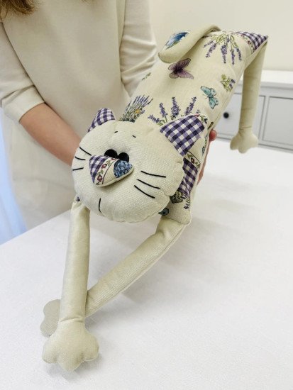 Подушка-игрушка "Гобелен" Мой котик Лаванда бабочки 12*23*48 см